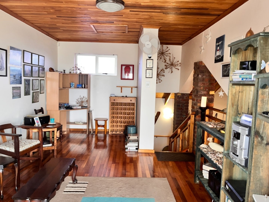 3 Bedroom Property for Sale in Wavecrest Eastern Cape